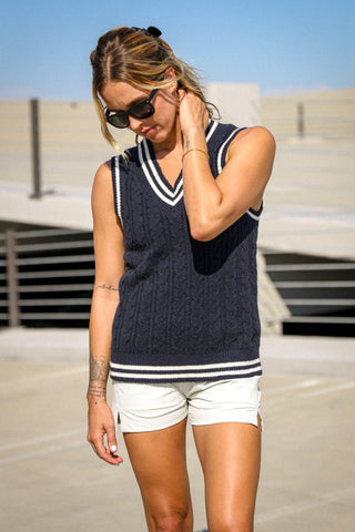 Hanalei Vest - Navy White